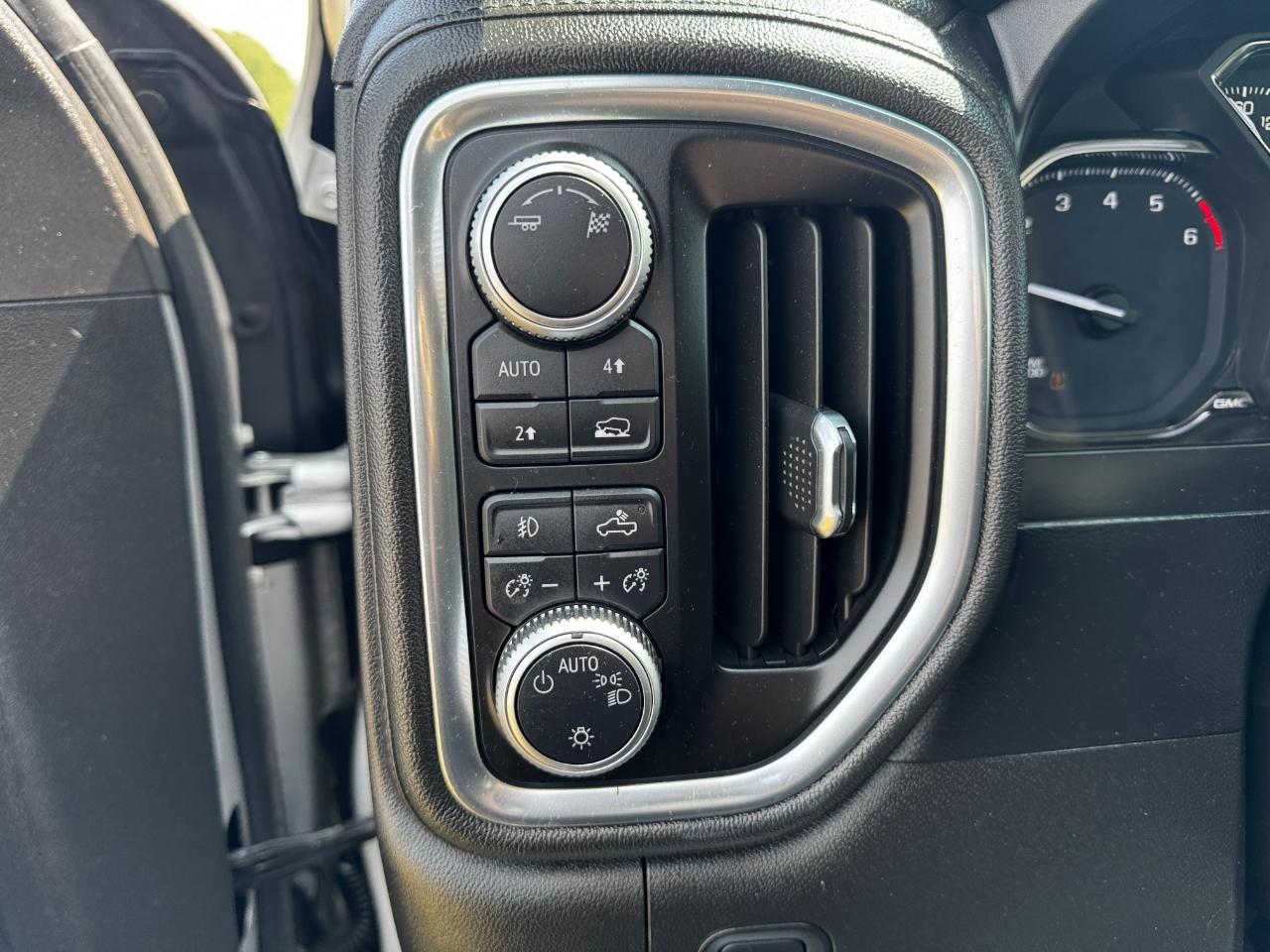 GMC Sierra 1500 4WD Double Cab 147" Elevation 2019