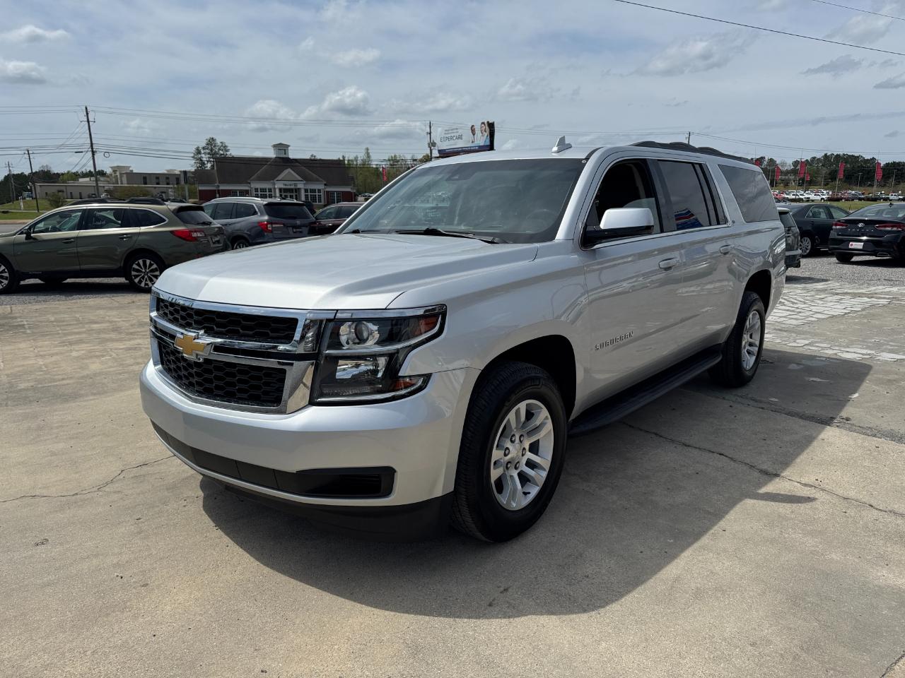 Chevrolet Suburban 2WD 4dr 1500 LT 2019