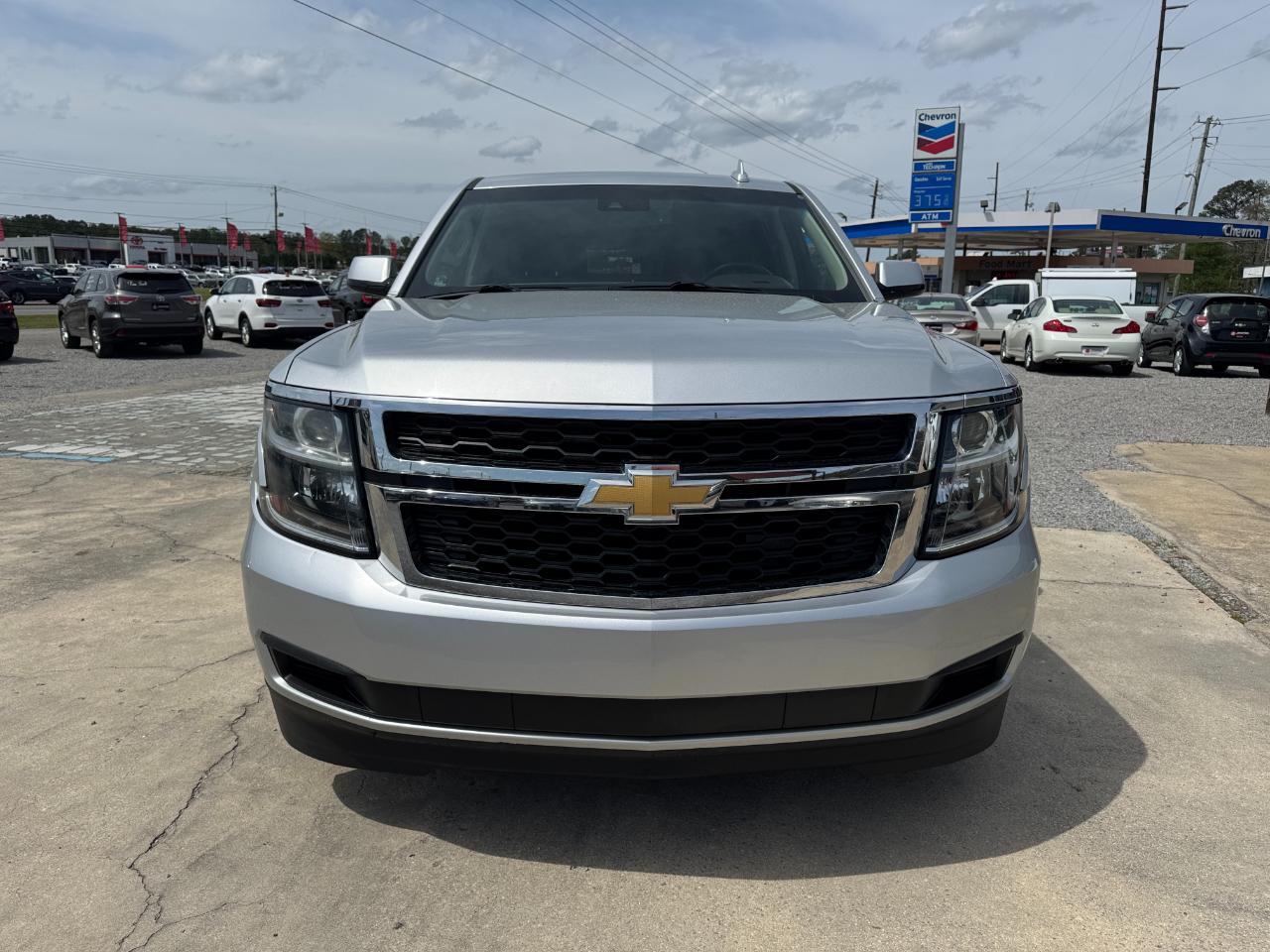 Chevrolet Suburban 2WD 4dr 1500 LT 2019