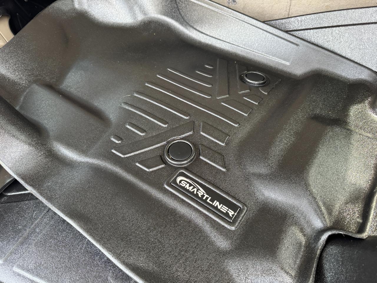 Chevrolet Suburban 2WD 4dr 1500 LT 2019