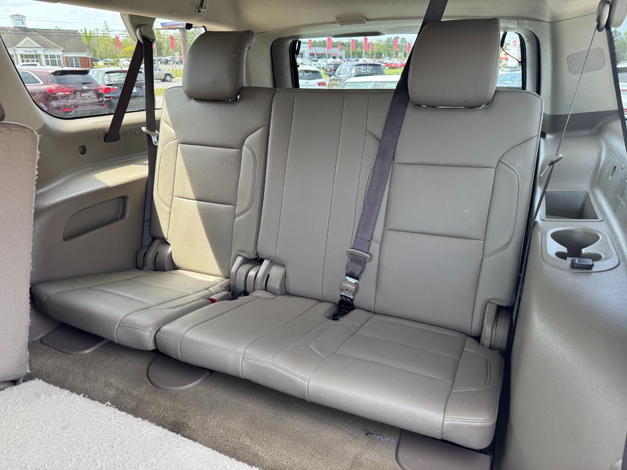 Chevrolet Suburban 2WD 4dr 1500 LT 2019