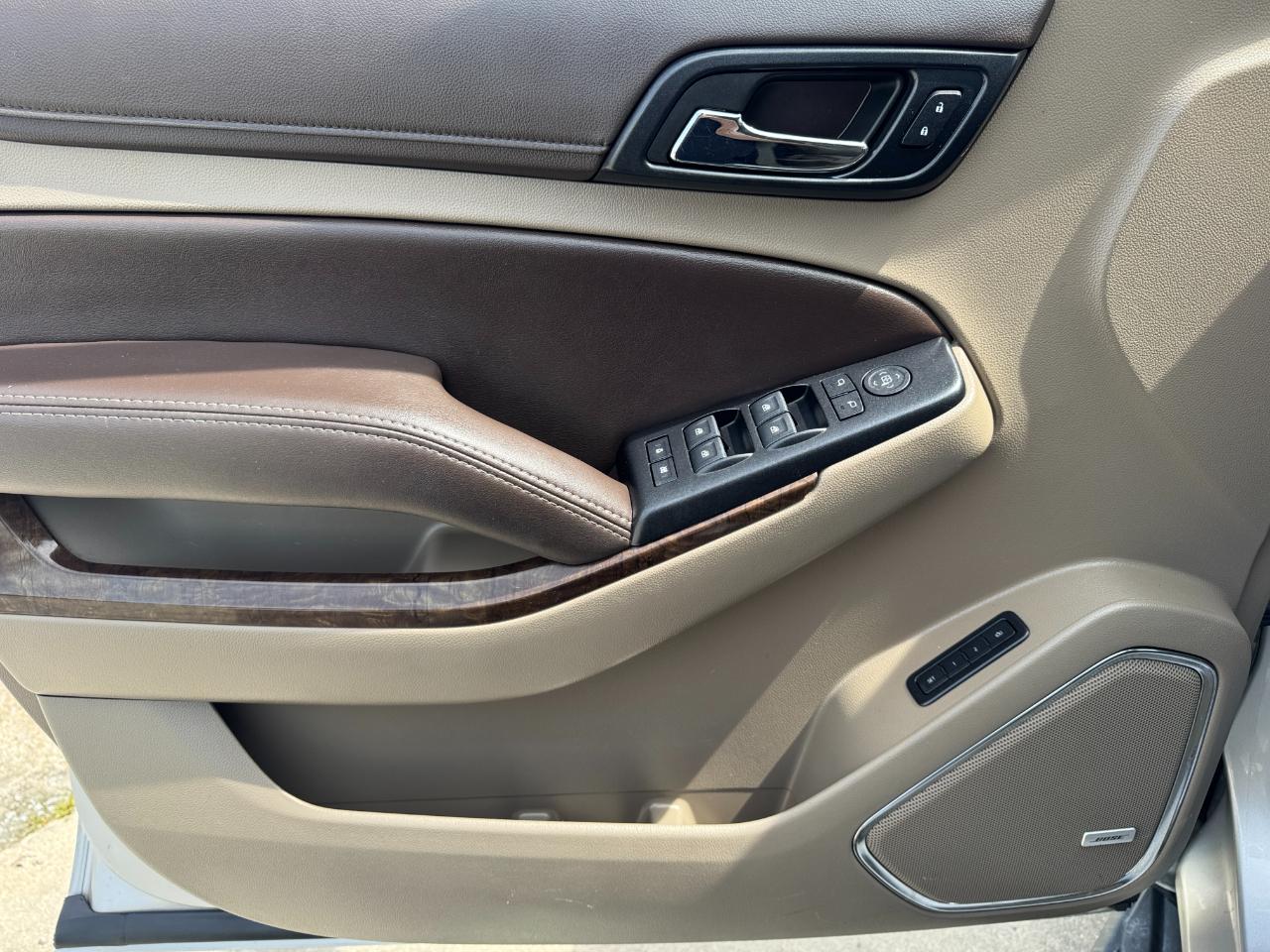 Chevrolet Suburban 2WD 4dr 1500 LT 2019