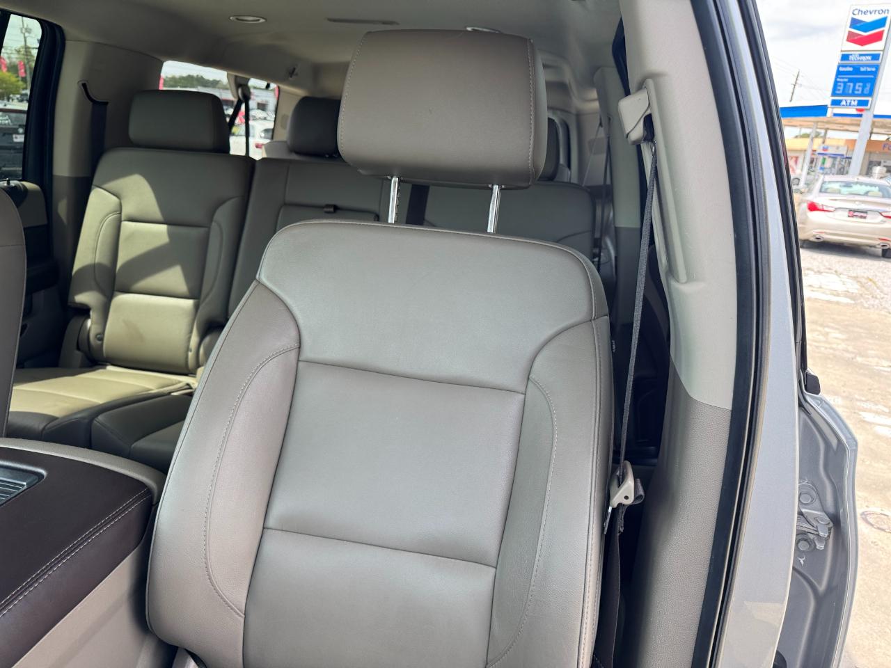 Chevrolet Suburban 2WD 4dr 1500 LT 2019