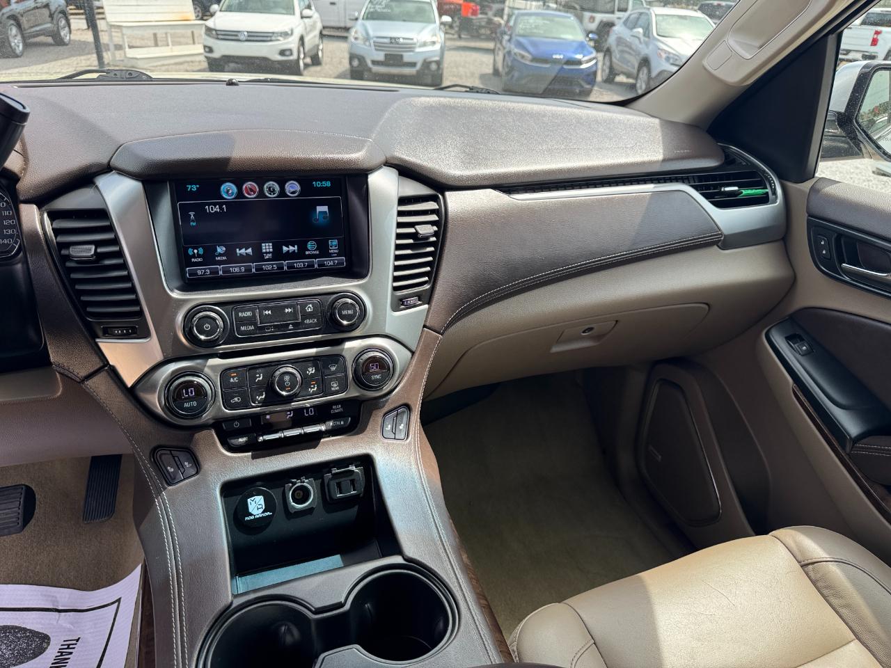 Chevrolet Suburban 2WD 4dr 1500 LT 2019