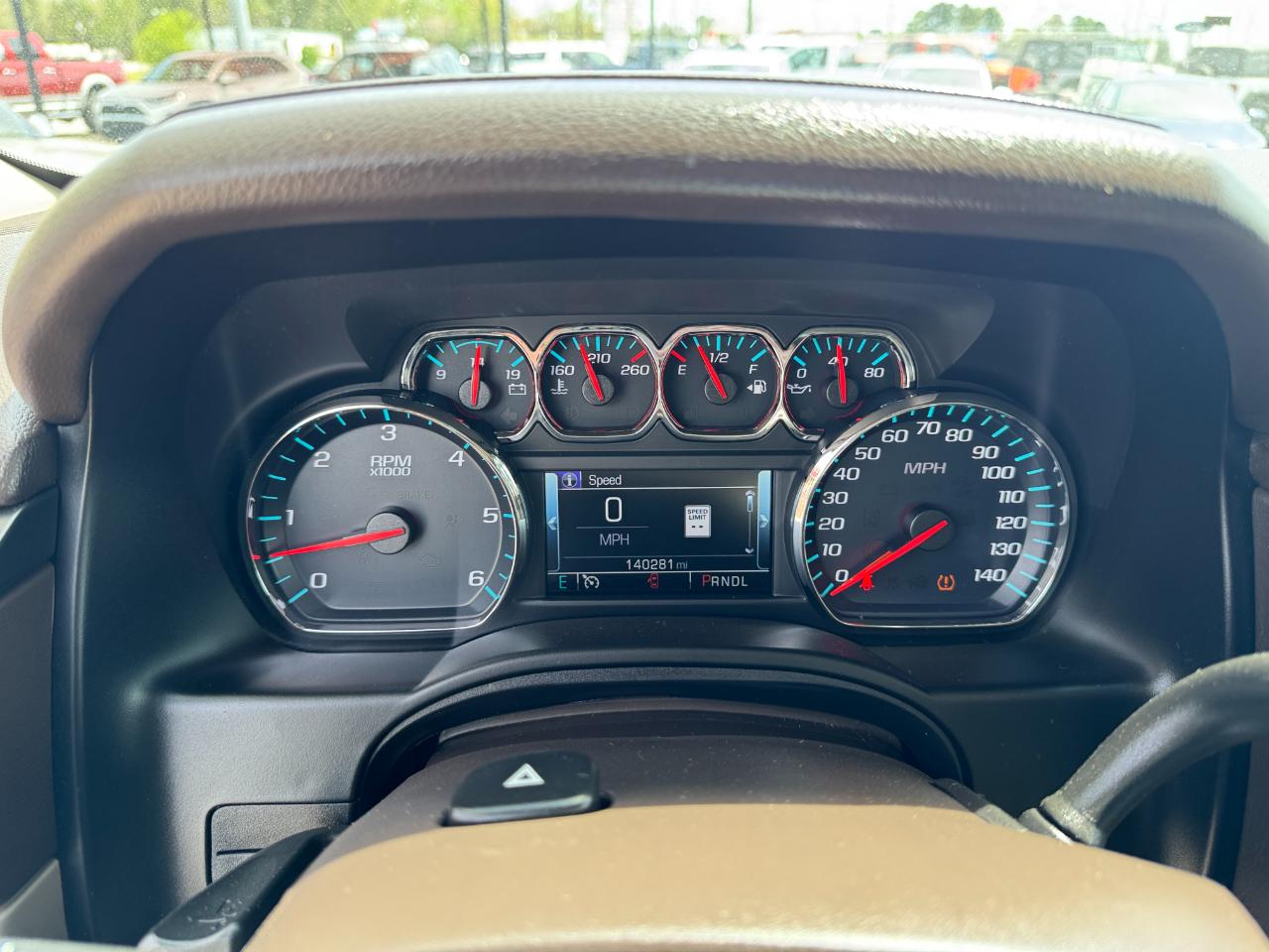 Chevrolet Suburban 2WD 4dr 1500 LT 2019