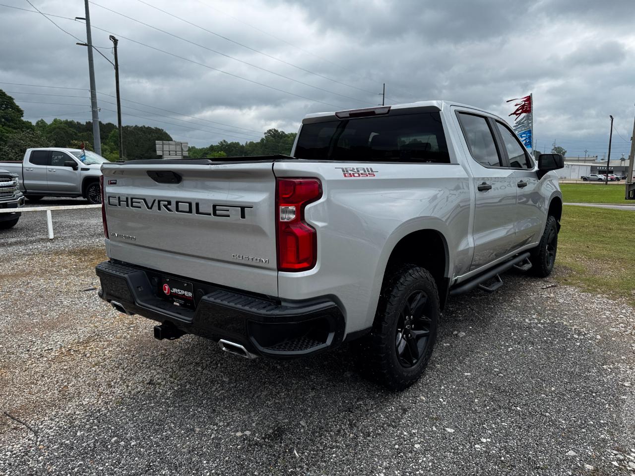 Chevrolet Silverado 1500 4WD Crew Cab 147" Custom Trail Boss 2019