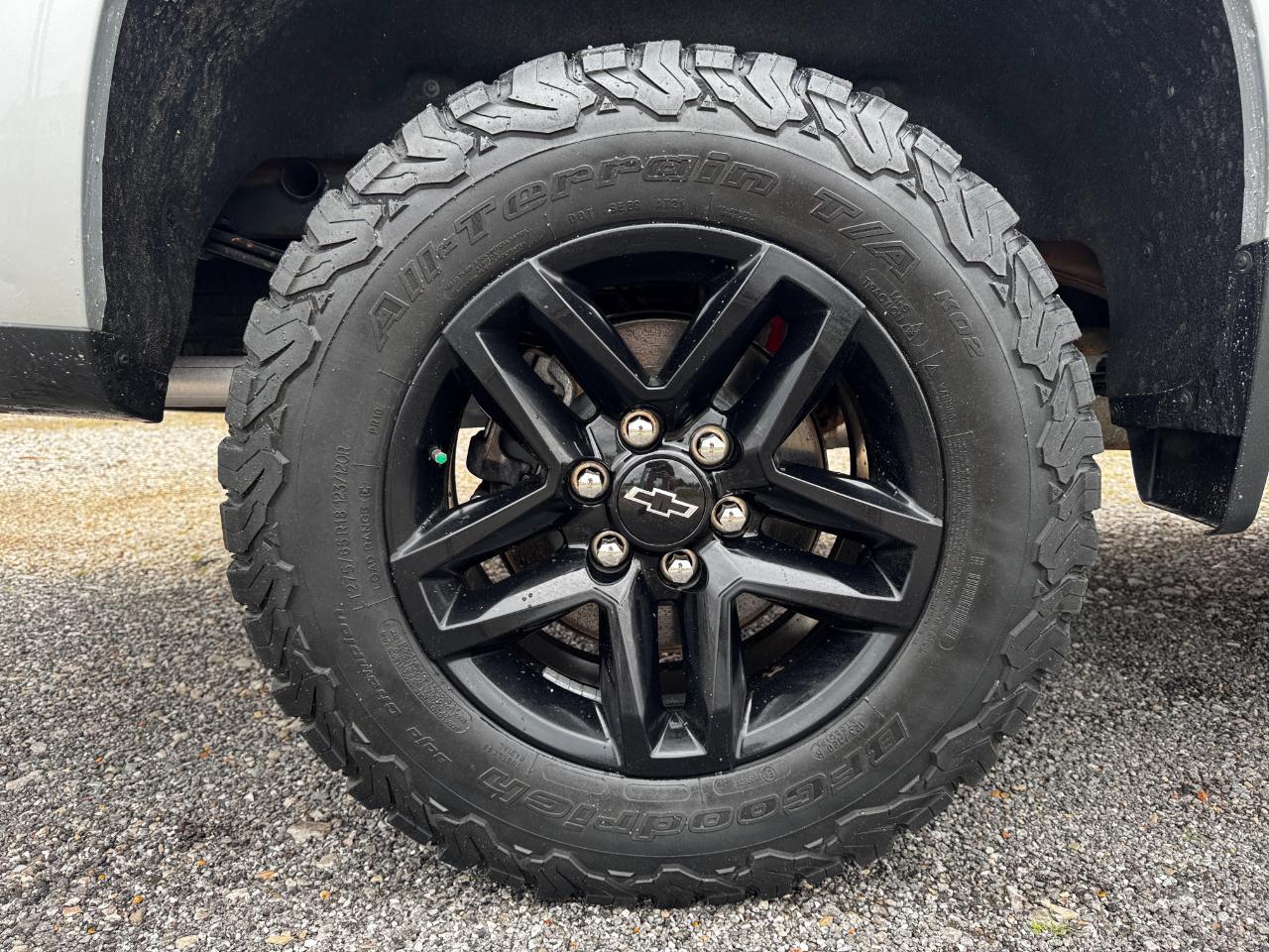 Chevrolet Silverado 1500 4WD Crew Cab 147" Custom Trail Boss 2019