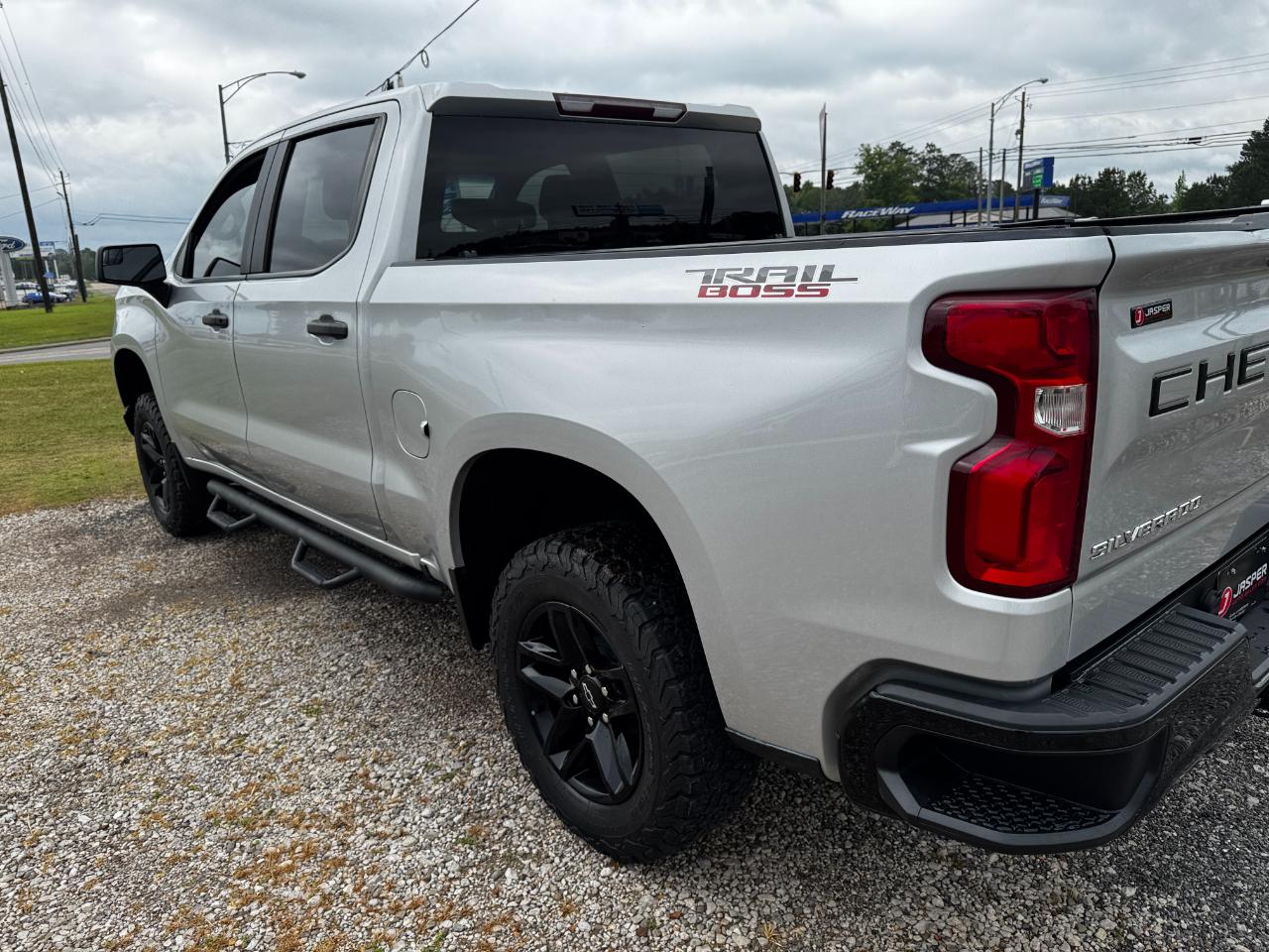 Chevrolet Silverado 1500 4WD Crew Cab 147" Custom Trail Boss 2019