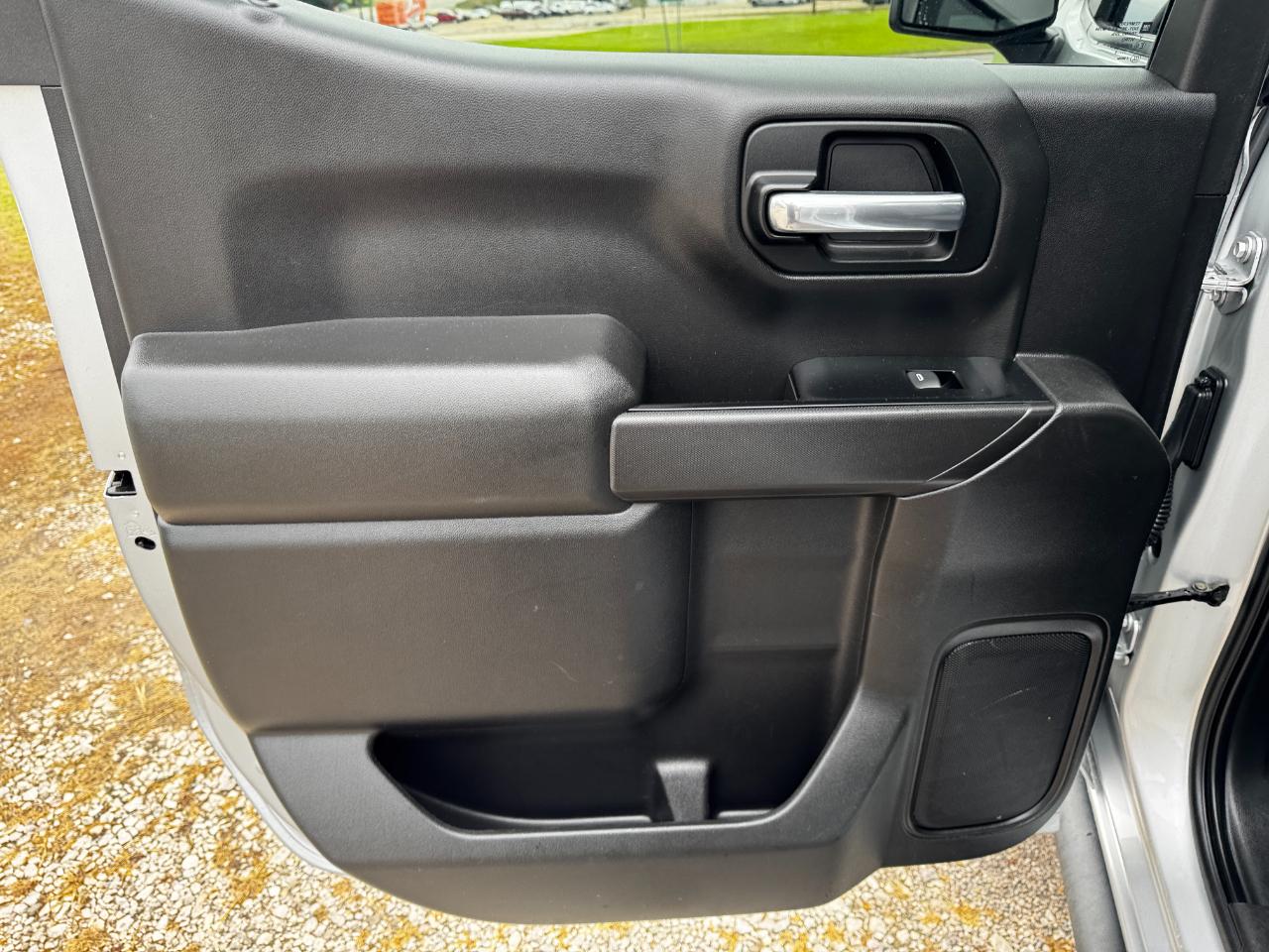 Chevrolet Silverado 1500 4WD Crew Cab 147" Custom Trail Boss 2019