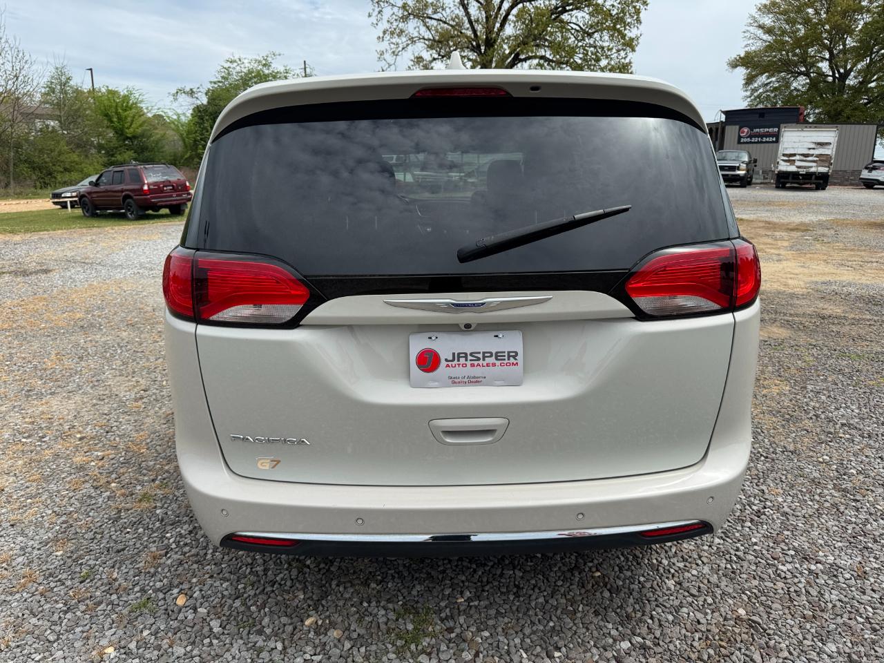 Chrysler Pacifica Touring FWD 2020