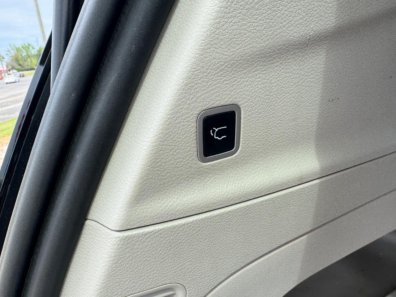 Chrysler Pacifica Touring FWD 2020