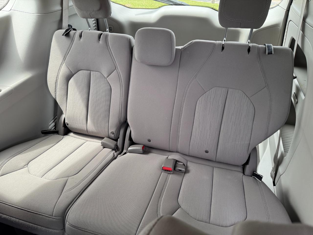 Chrysler Pacifica Touring FWD 2020