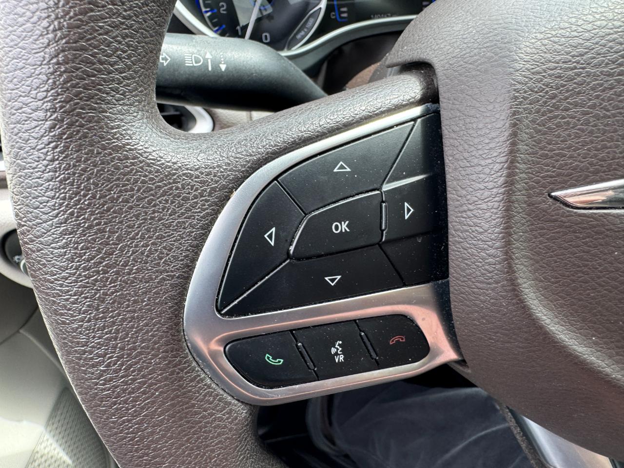 Chrysler Pacifica Touring FWD 2020