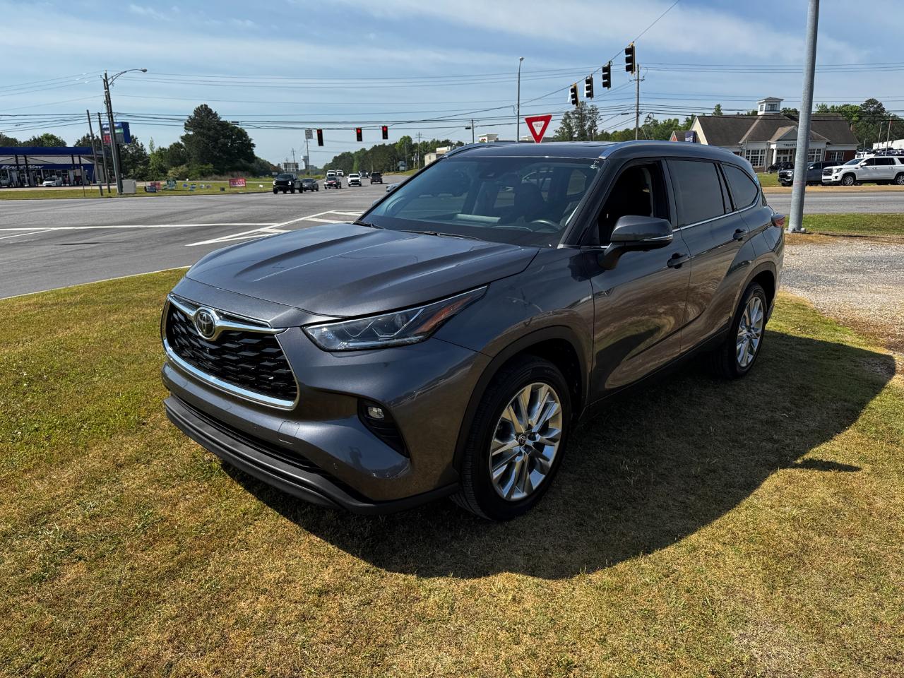 Toyota Highlander Limited FWD (Natl) 2023