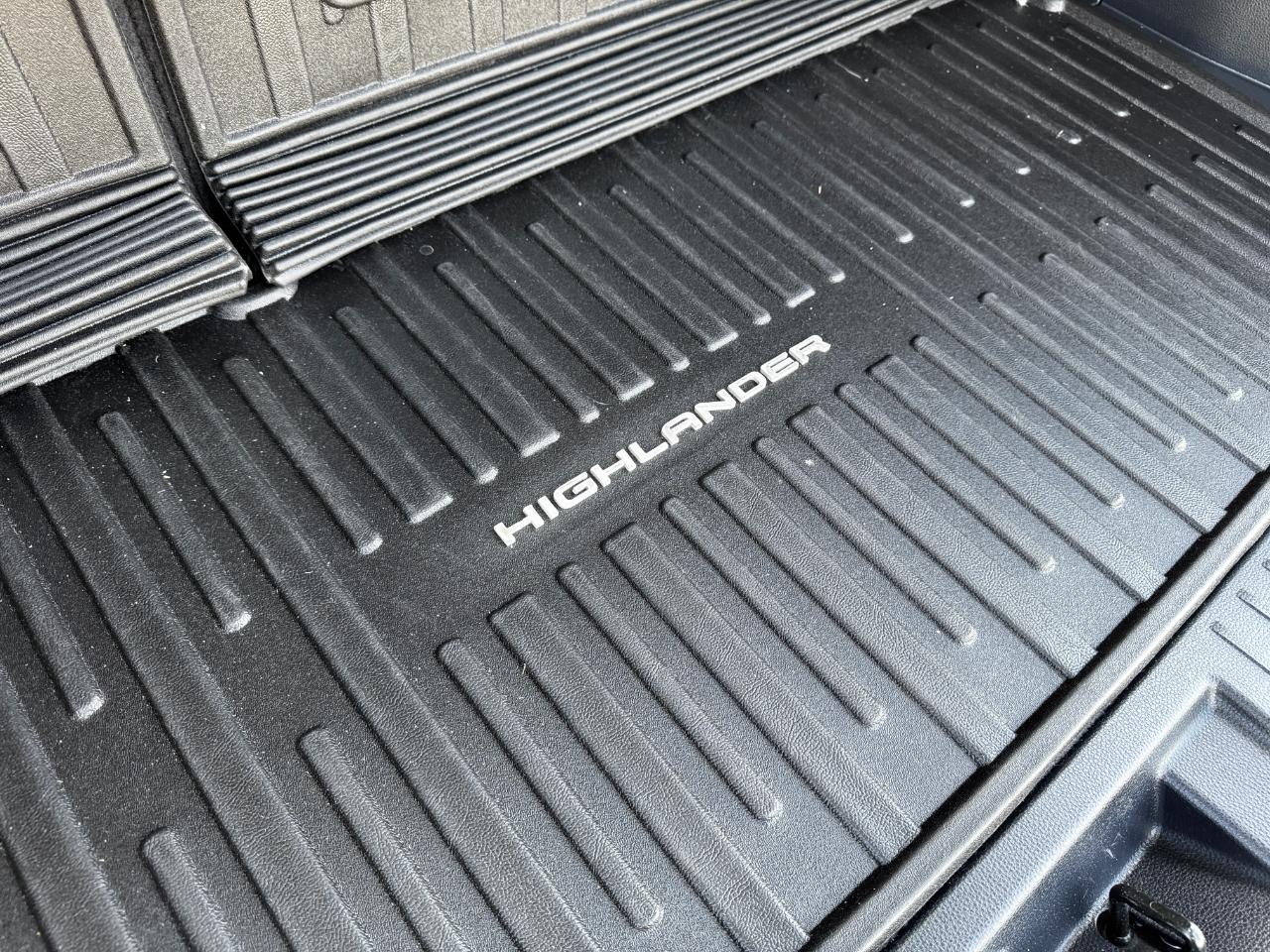 Toyota Highlander Limited FWD (Natl) 2023