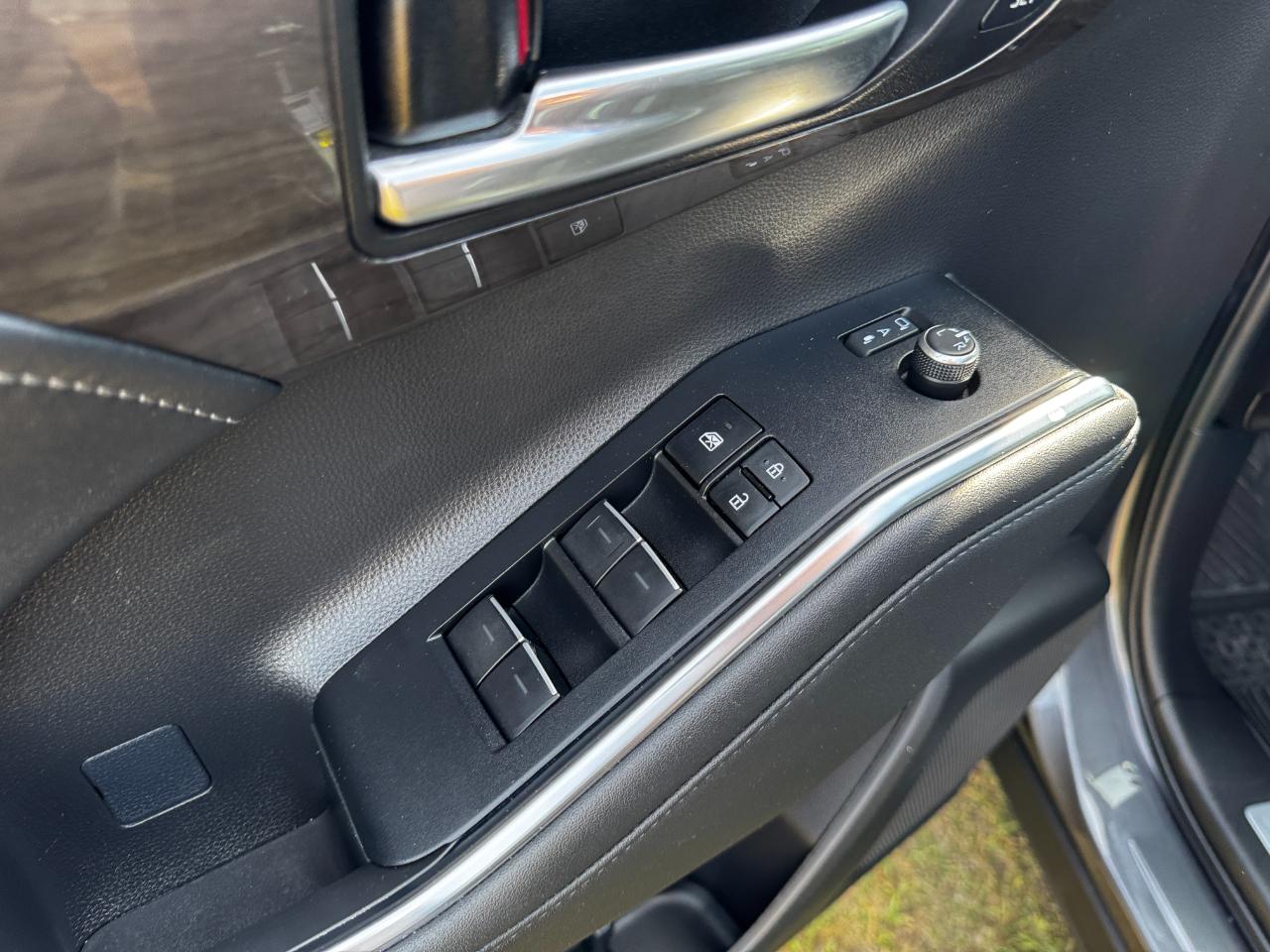 Toyota Highlander Limited FWD (Natl) 2023