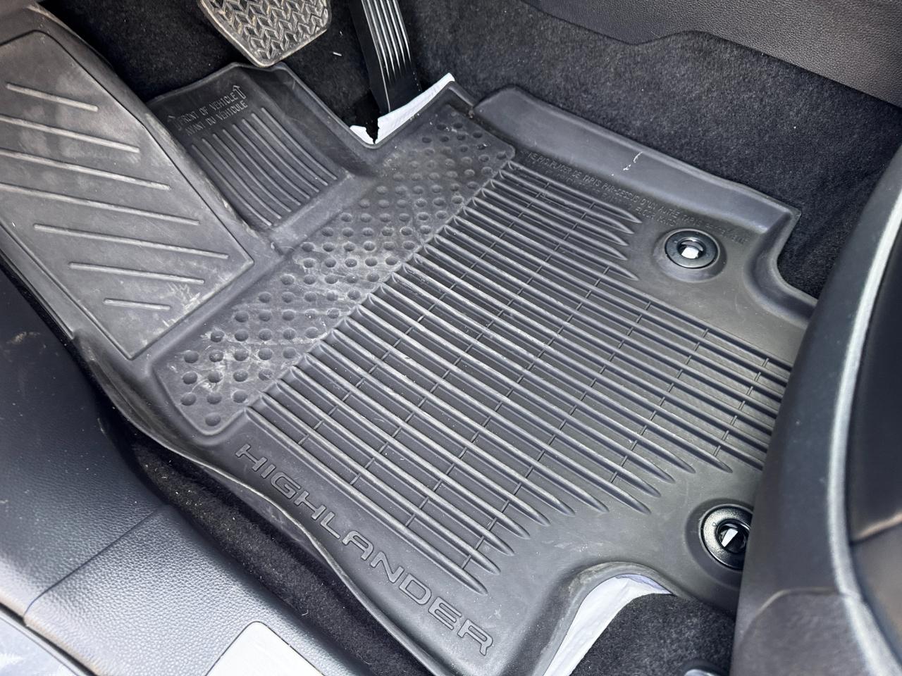 Toyota Highlander Limited FWD (Natl) 2023