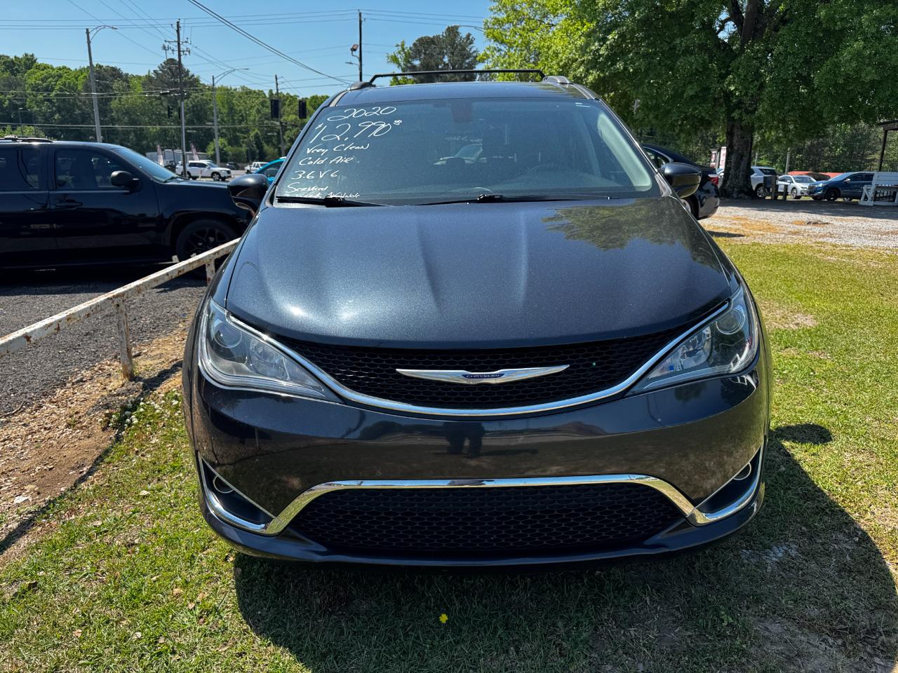 Chrysler Pacifica Touring L FWD 2020