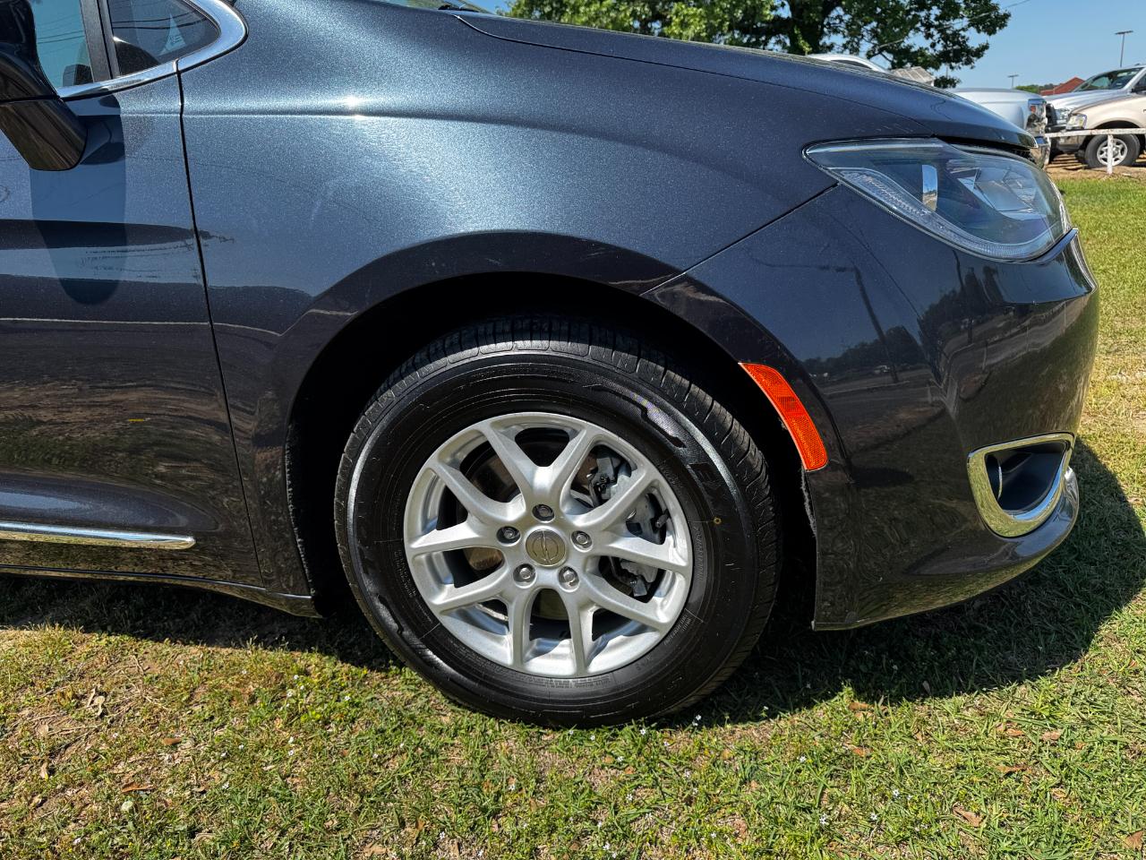 Chrysler Pacifica Touring L FWD 2020