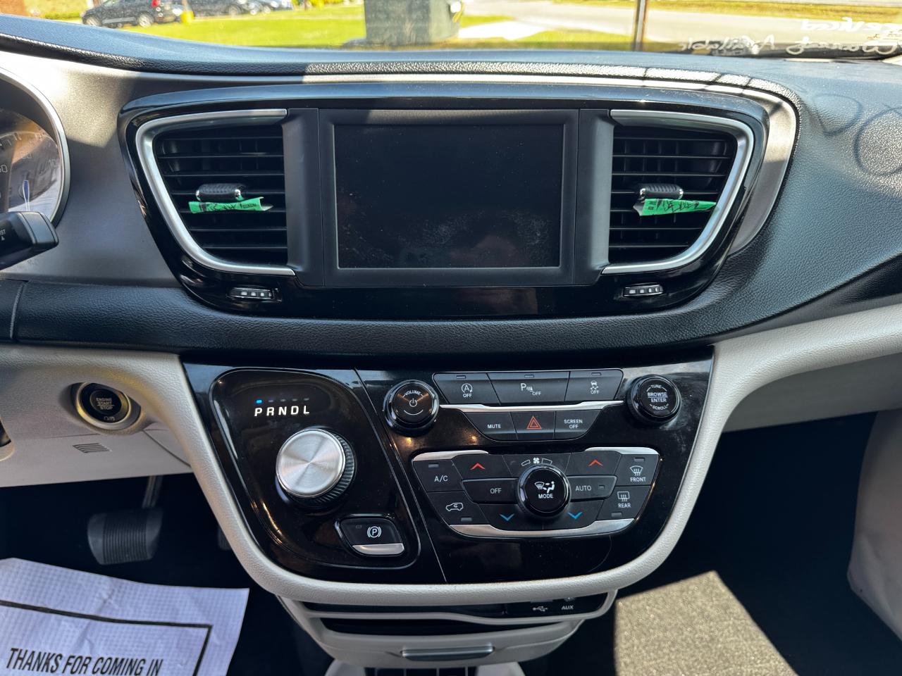 Chrysler Pacifica Touring L FWD 2020