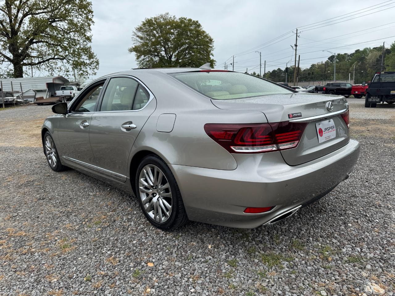 Lexus LS 460 4dr Sdn RWD 2016