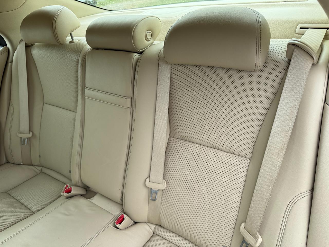 Lexus LS 460 4dr Sdn RWD 2016