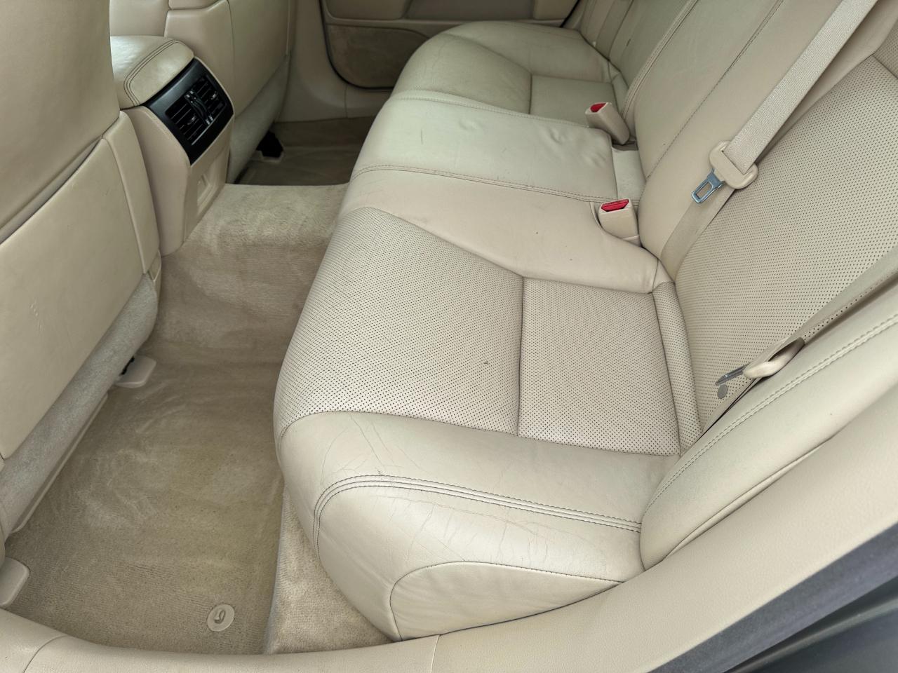 Lexus LS 460 4dr Sdn RWD 2016