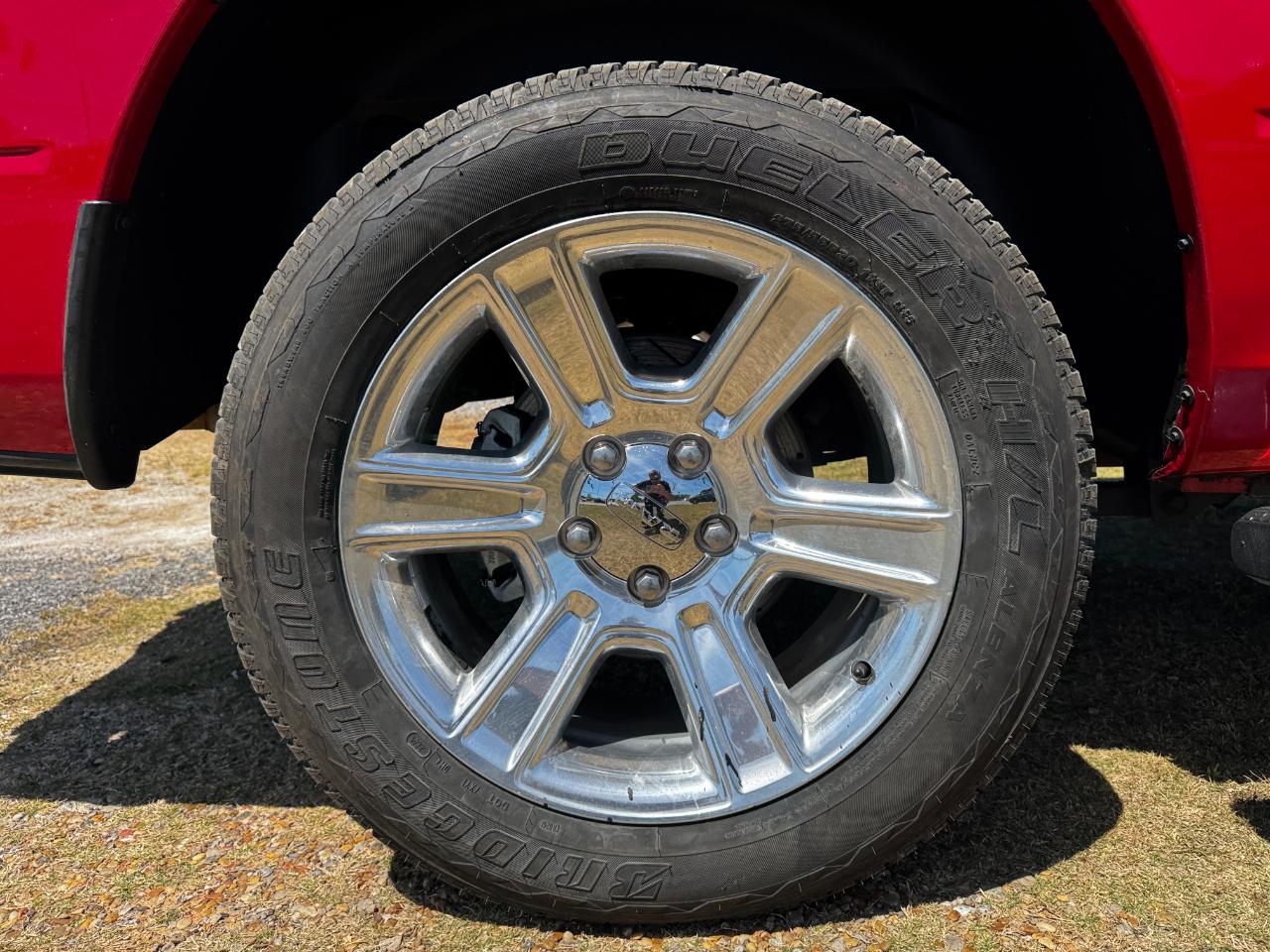 RAM 1500 Lone Star Silver 4x2 Crew Cab 5'7" Box 2018