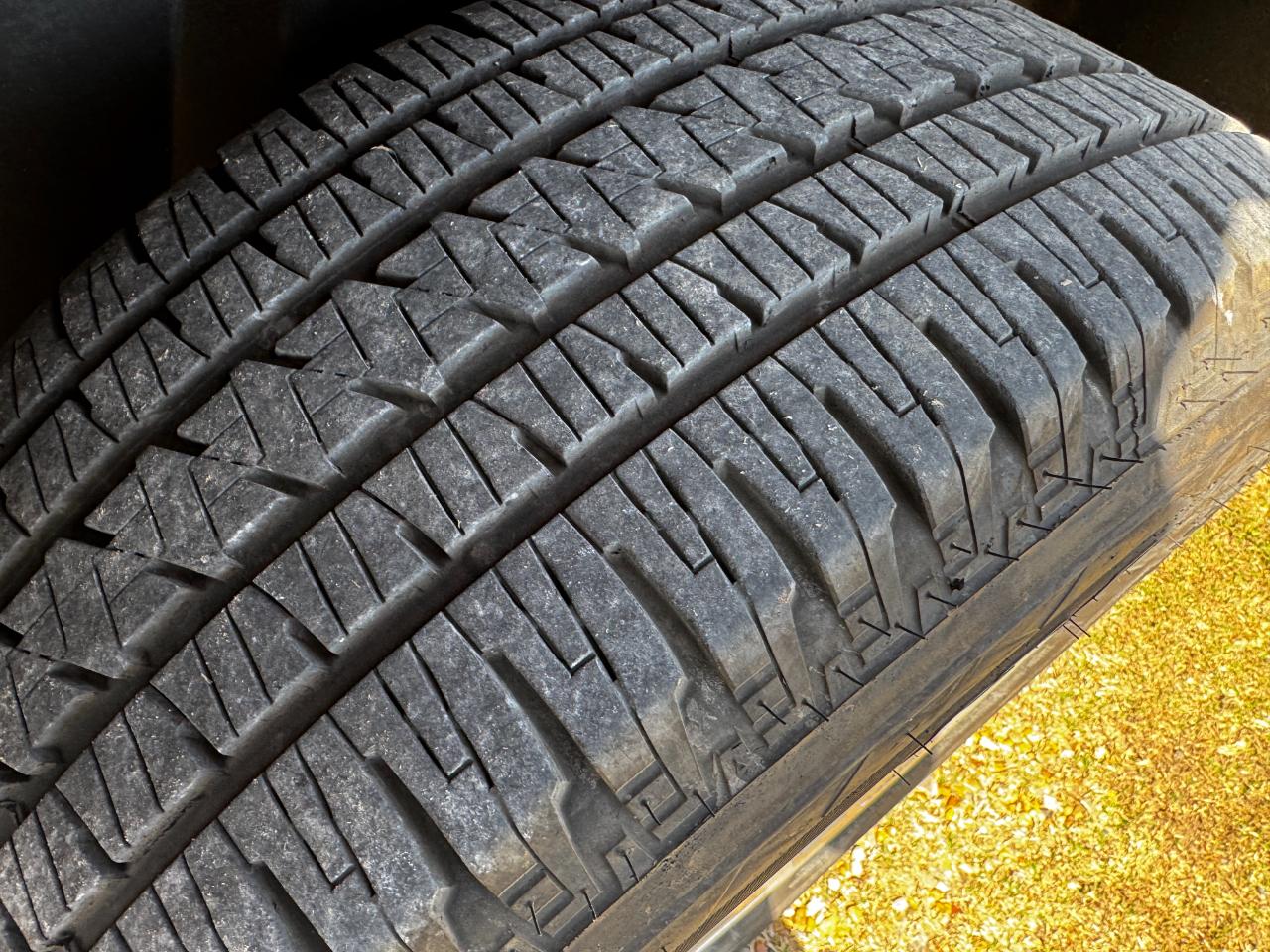 RAM 1500 Lone Star Silver 4x2 Crew Cab 5'7" Box 2018