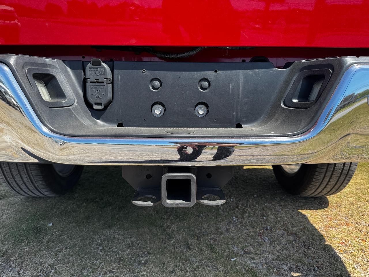 RAM 1500 Lone Star Silver 4x2 Crew Cab 5'7" Box 2018