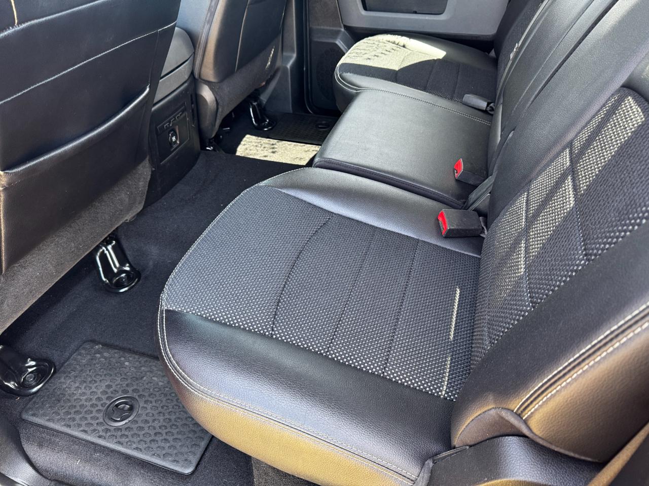 RAM 1500 Lone Star Silver 4x2 Crew Cab 5'7" Box 2018