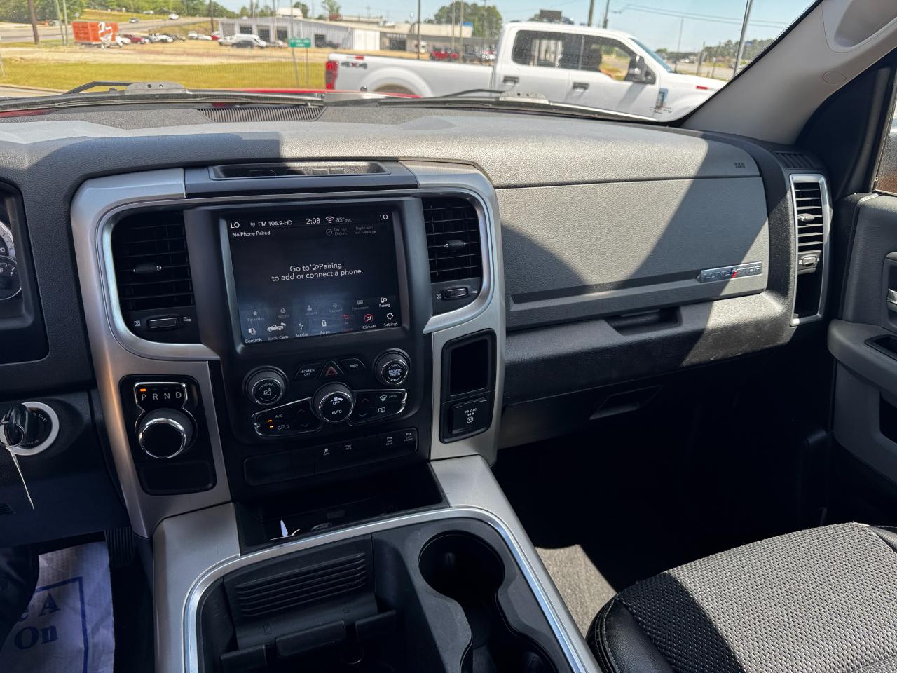 RAM 1500 Lone Star Silver 4x2 Crew Cab 5'7" Box 2018