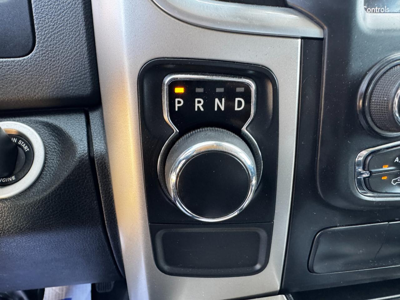 RAM 1500 Lone Star Silver 4x2 Crew Cab 5'7" Box 2018