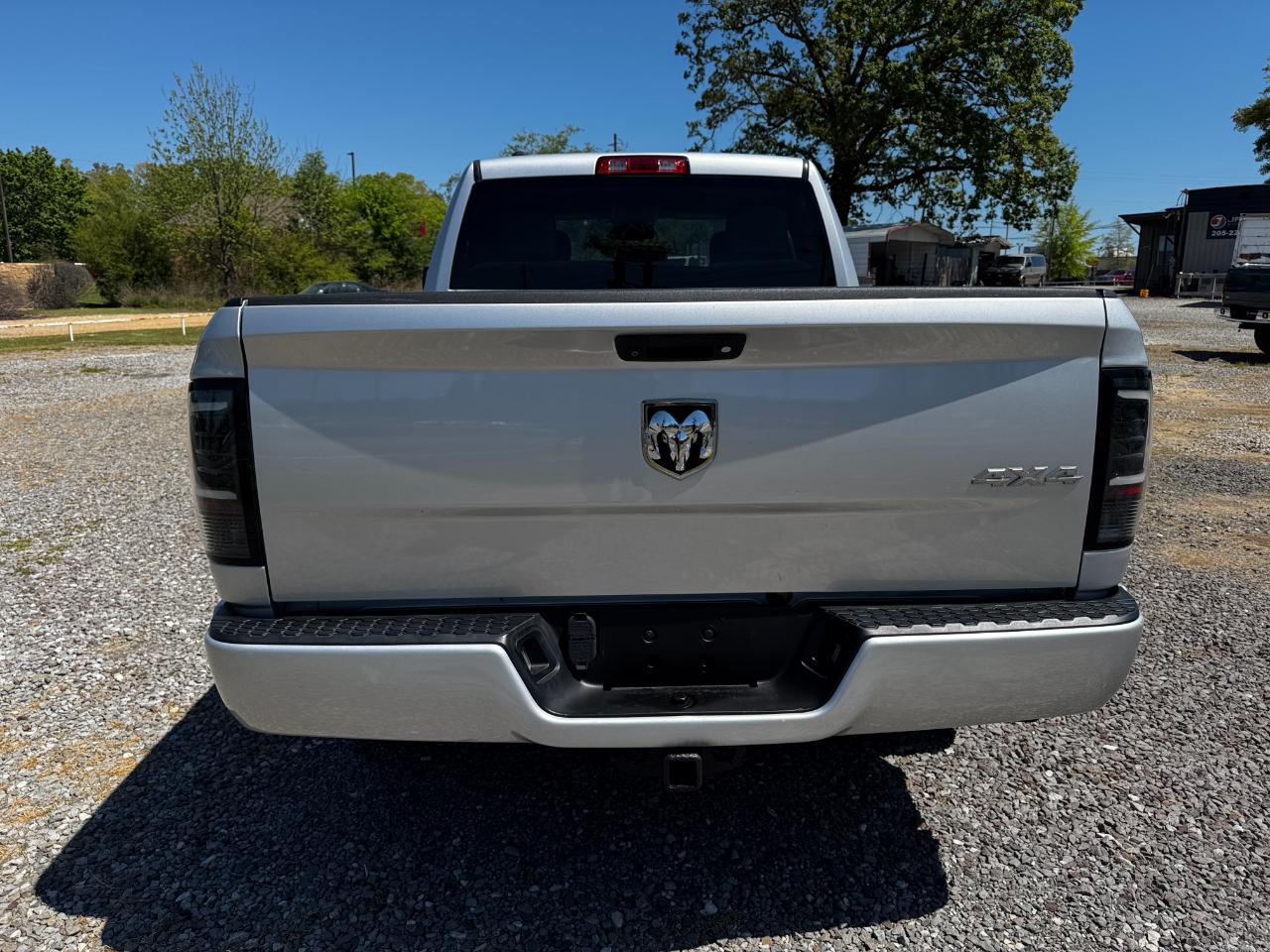 RAM 1500 Express 4x4 Quad Cab 6'4" Box 2018