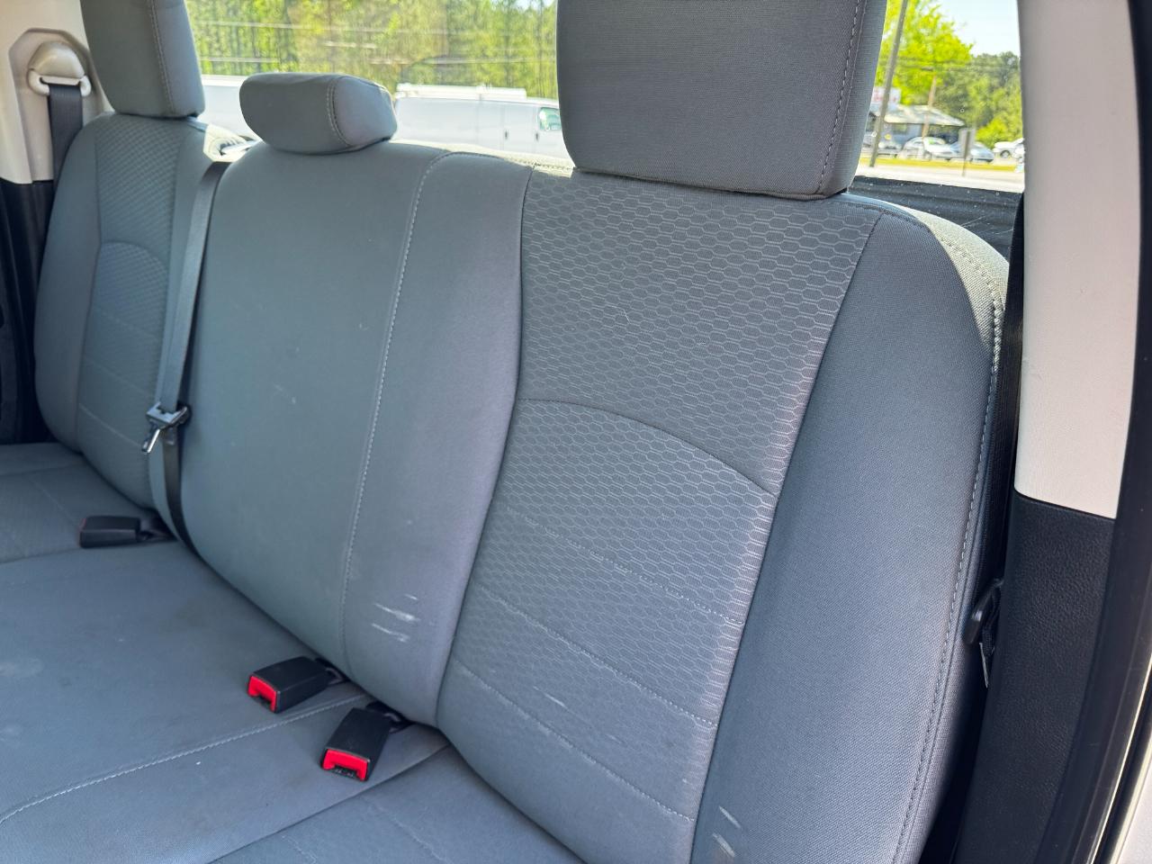 RAM 1500 Express 4x4 Quad Cab 6'4" Box 2018