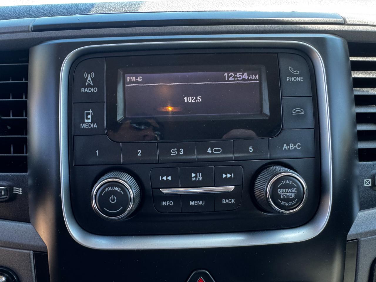 RAM 1500 Express 4x4 Quad Cab 6'4" Box 2018