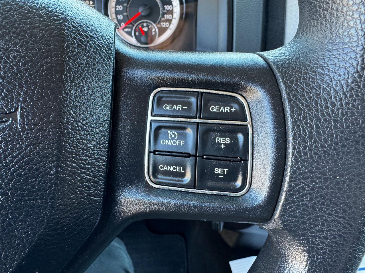 RAM 1500 Express 4x4 Quad Cab 6'4" Box 2018