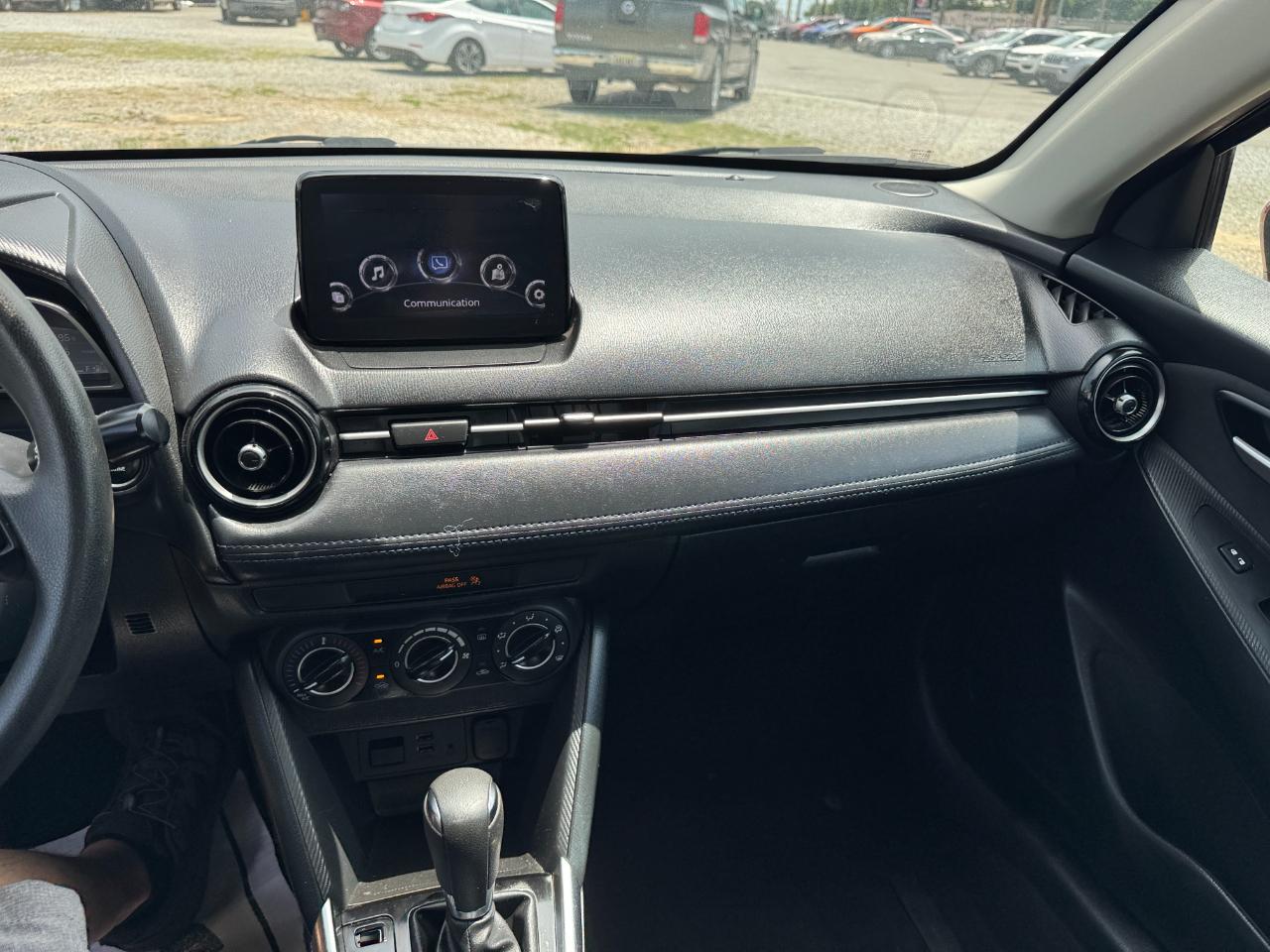 Toyota Yaris Sedan LE Auto (Natl) 2019