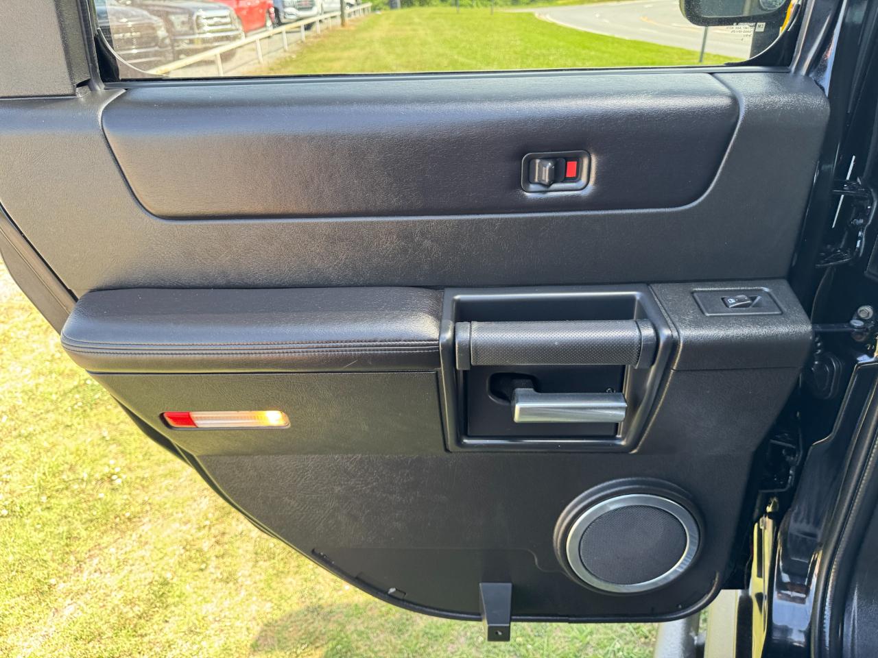 HUMMER H2 4dr Wgn 4WD SUV 2006
