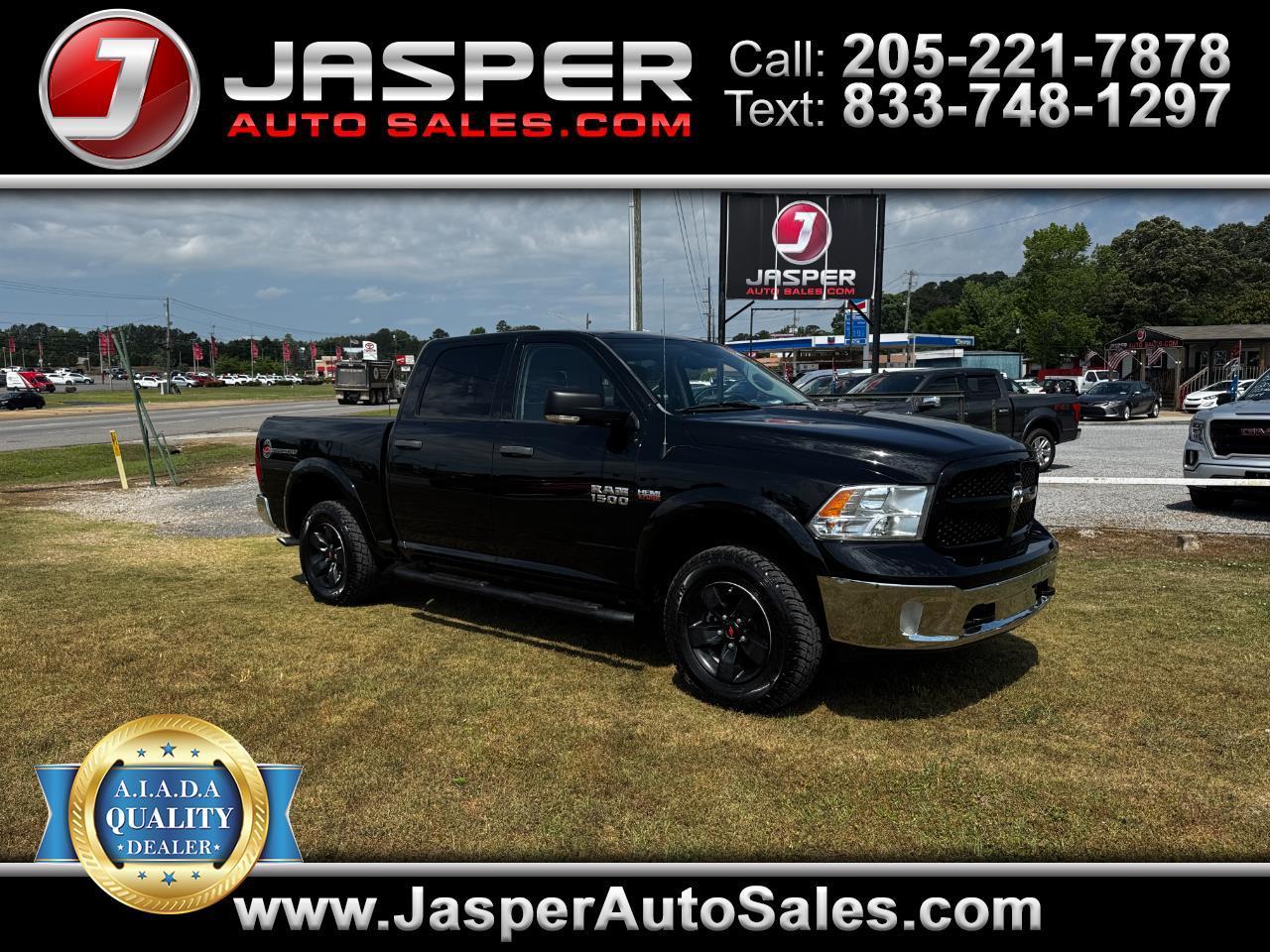 RAM 1500 4WD Crew Cab 140.5" Outdoorsman 2015