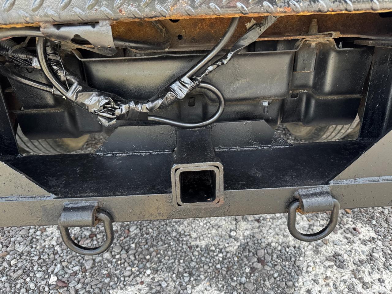 Ford Super Duty F-350 DRW SuperCab 162" WB 60" CA XL 2006