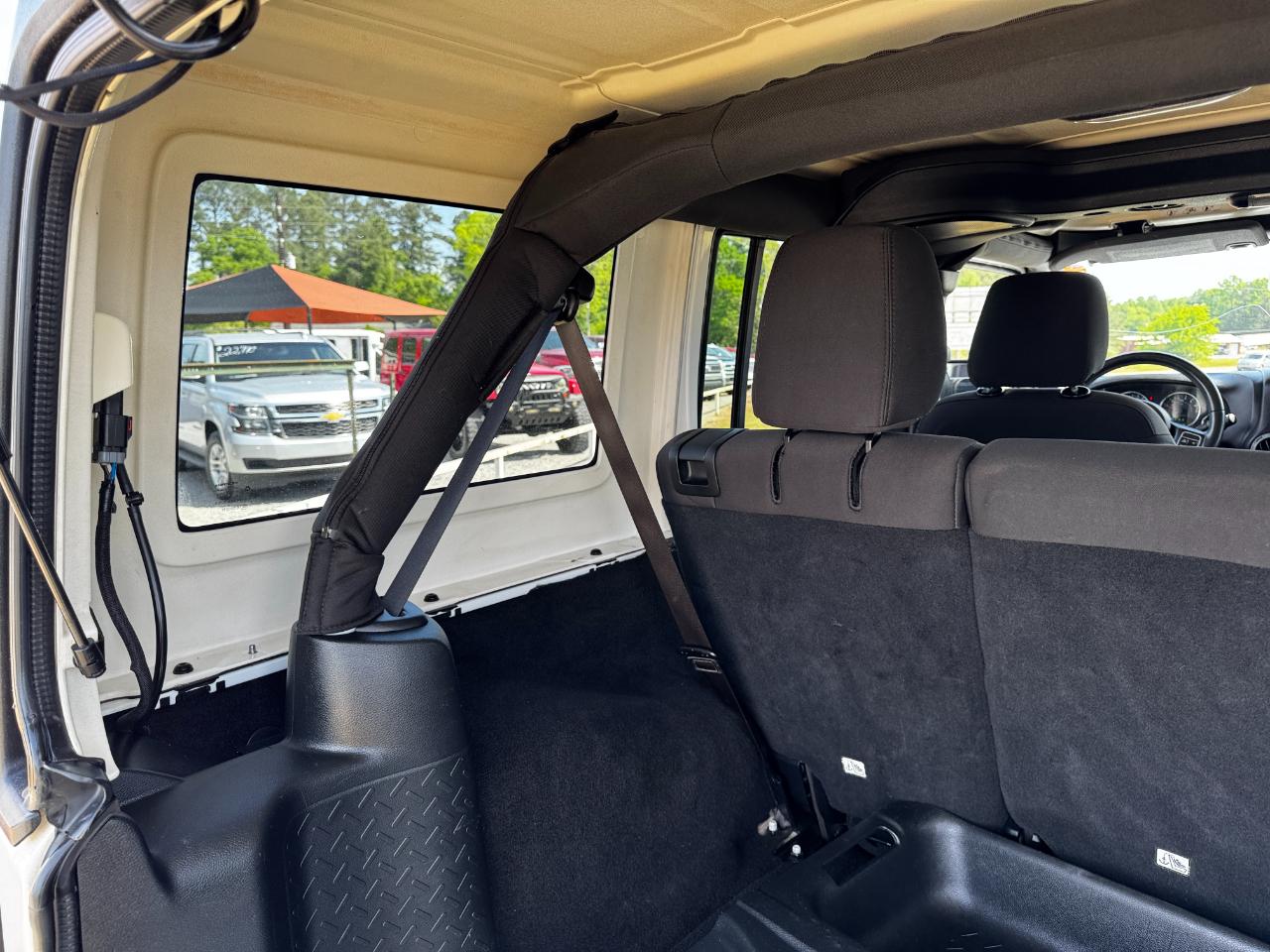 Jeep Wrangler Unlimited 4WD 4dr Sport 2016