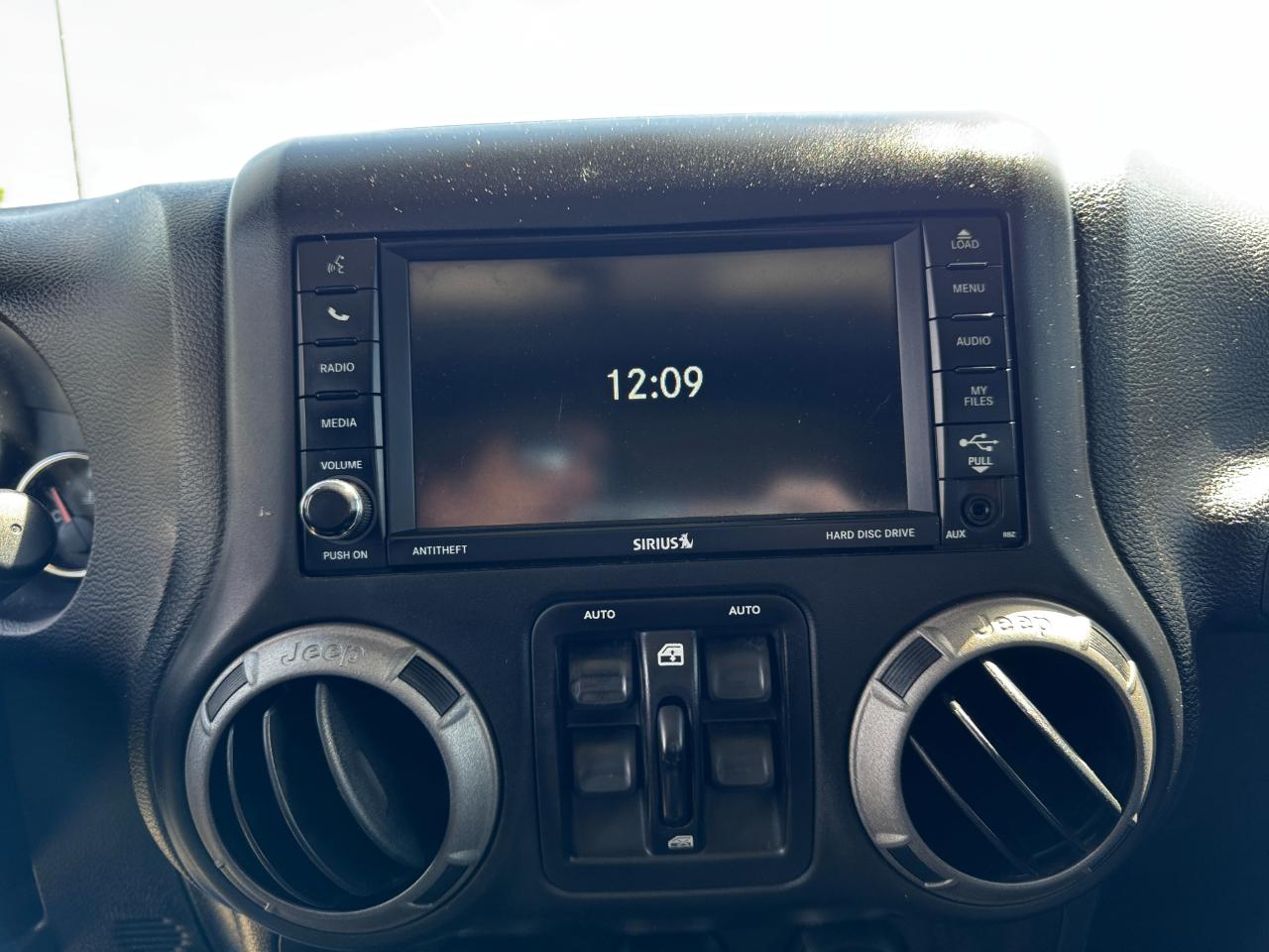 Jeep Wrangler Unlimited 4WD 4dr Sport 2016