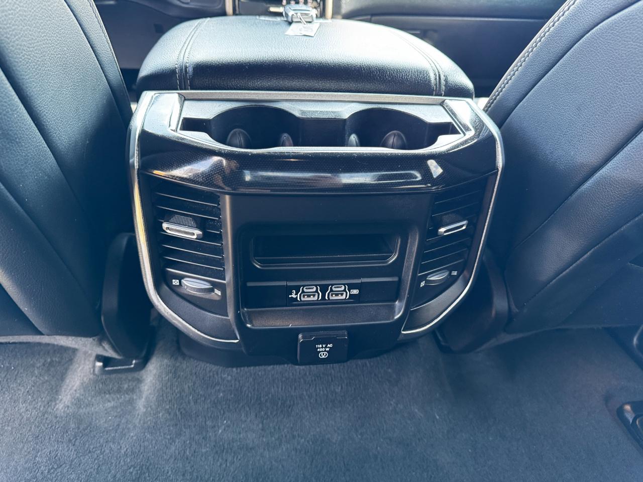 RAM 1500 Laramie 4x4 Crew Cab 5'7" Box 2019