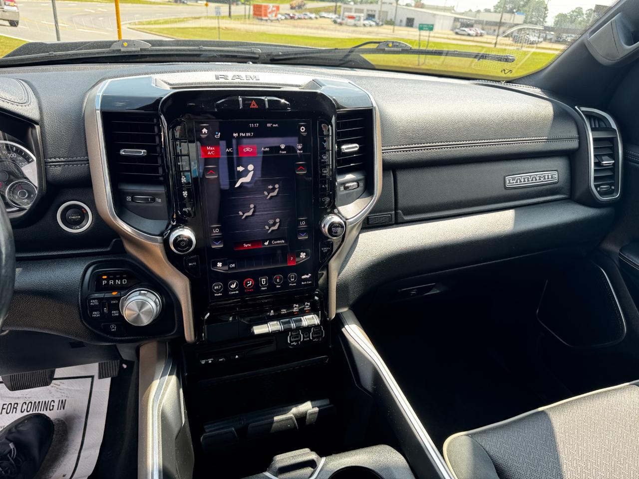 RAM 1500 Laramie 4x4 Crew Cab 5'7" Box 2019