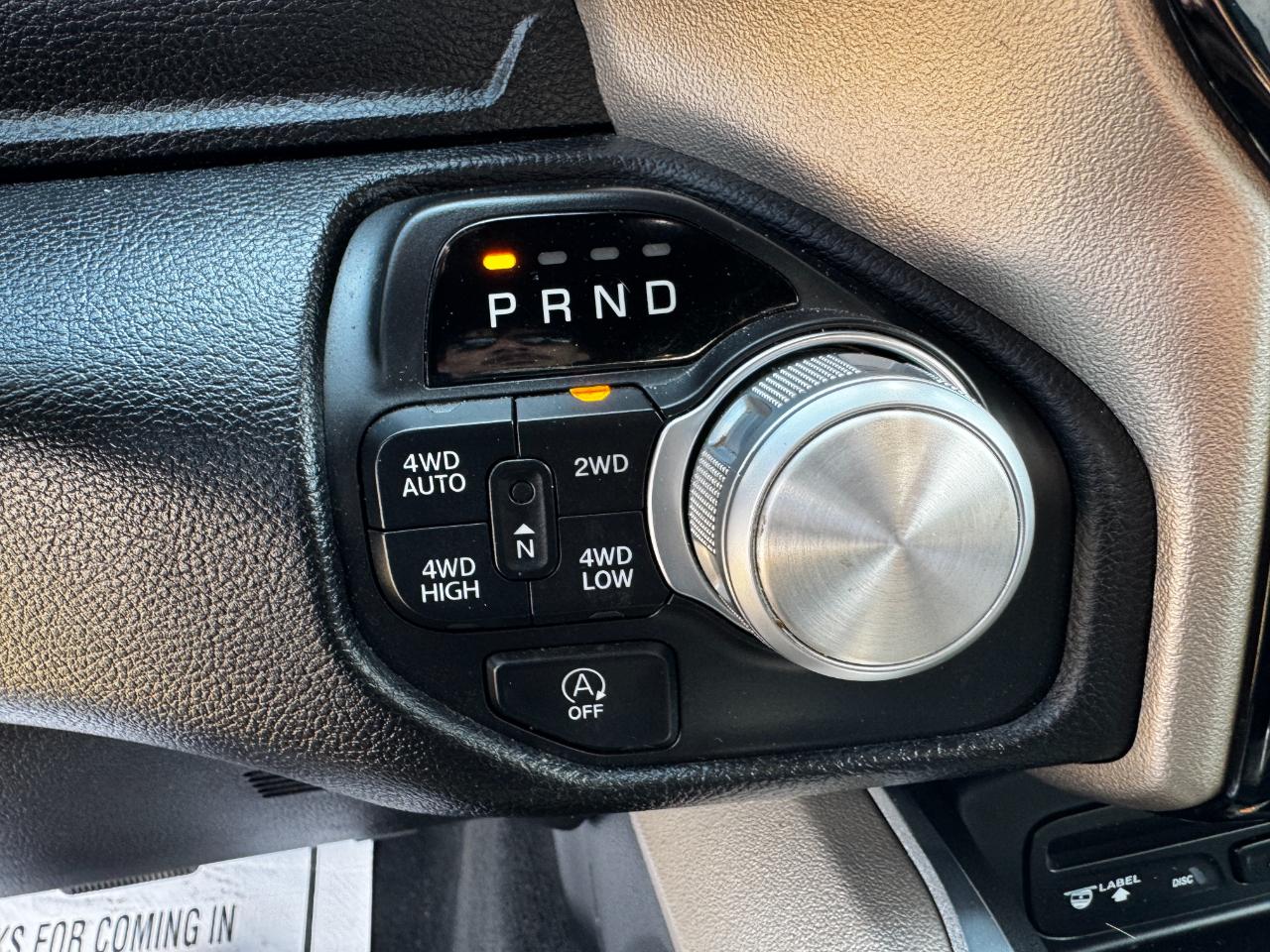 RAM 1500 Laramie 4x4 Crew Cab 5'7" Box 2019