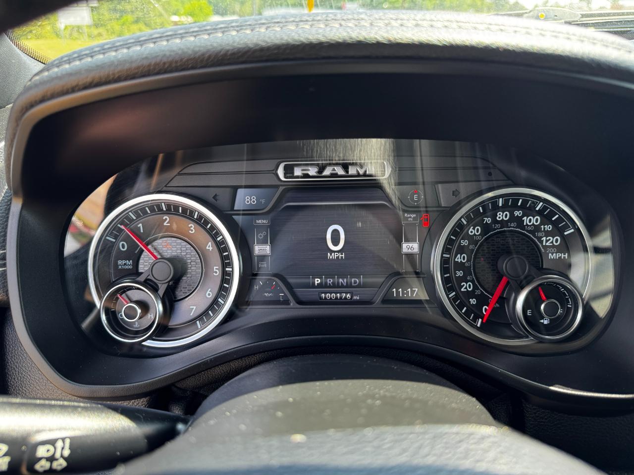 RAM 1500 Laramie 4x4 Crew Cab 5'7" Box 2019