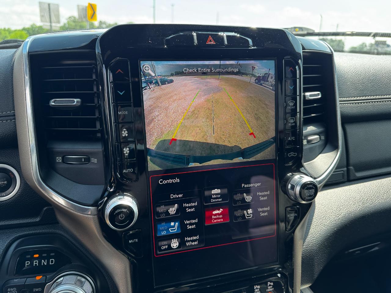 RAM 1500 Laramie 4x4 Crew Cab 5'7" Box 2019