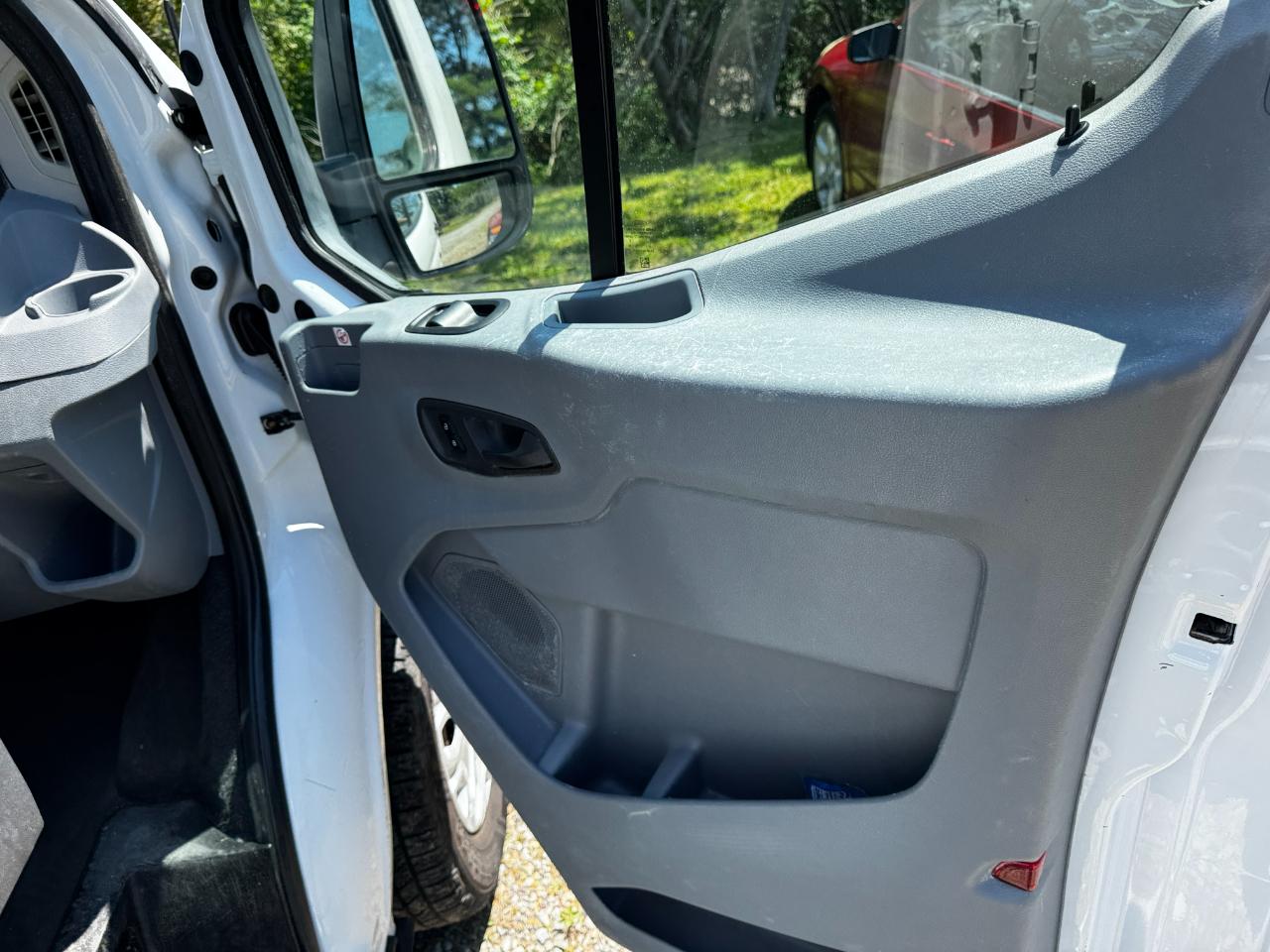 Ford Transit Passenger Wagon T-350 148" Low Roof XLT Swing-Out RH Dr 2019