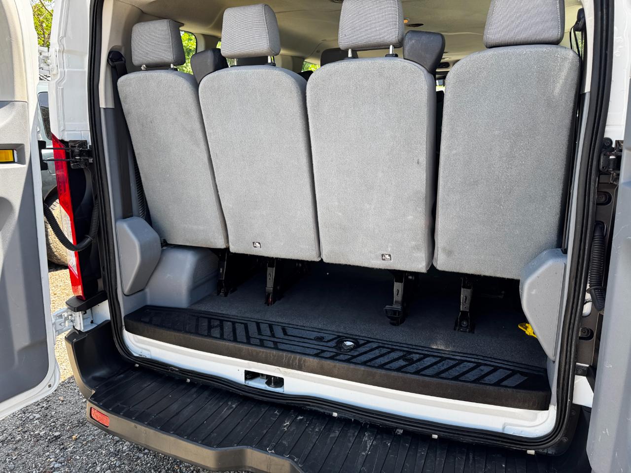 Ford Transit Passenger Wagon T-350 148" Low Roof XLT Swing-Out RH Dr 2019